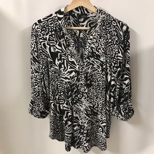 V Neck Blouse black & white medium NWT 3/4 sleeve